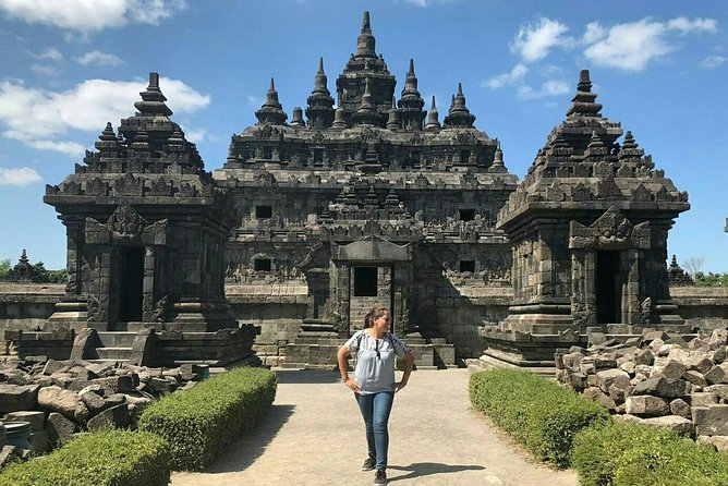 Authentic Yogya Bicycle Tour - Stingless bees and sour honey