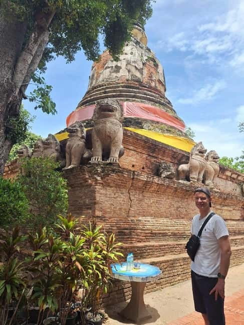 Ayutthaya: Colorful Slow Life Bicycle Tour with local guide. - Wat Ratchaburana and ancient treasures