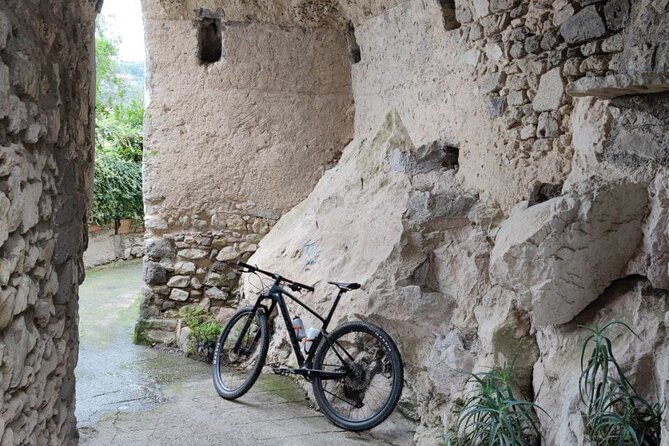 Backroads & Limoncello Experience: Sorrento E-Bike Tour - Leaving Sorrento for the Massa Lubrense hills