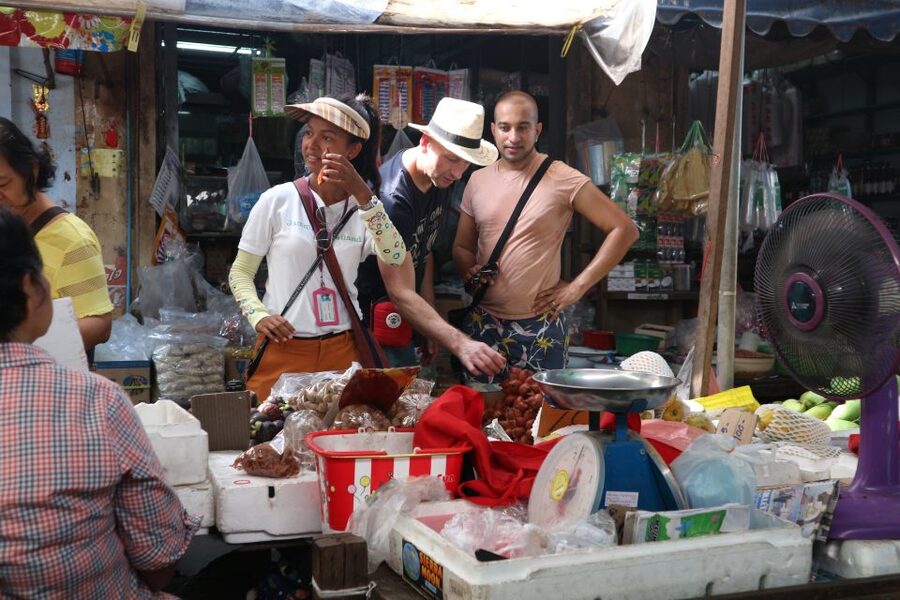 Bangkok: Bike and Canal Boat Tour with Lunch - Why Thonburi makes a better bike setting