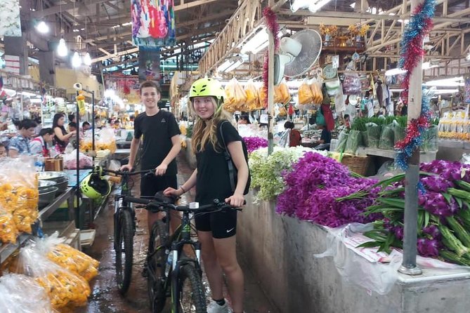 Bangkok City Bike Tour - Hotel-pickup & Lunch - The Flower Market’s color and scent