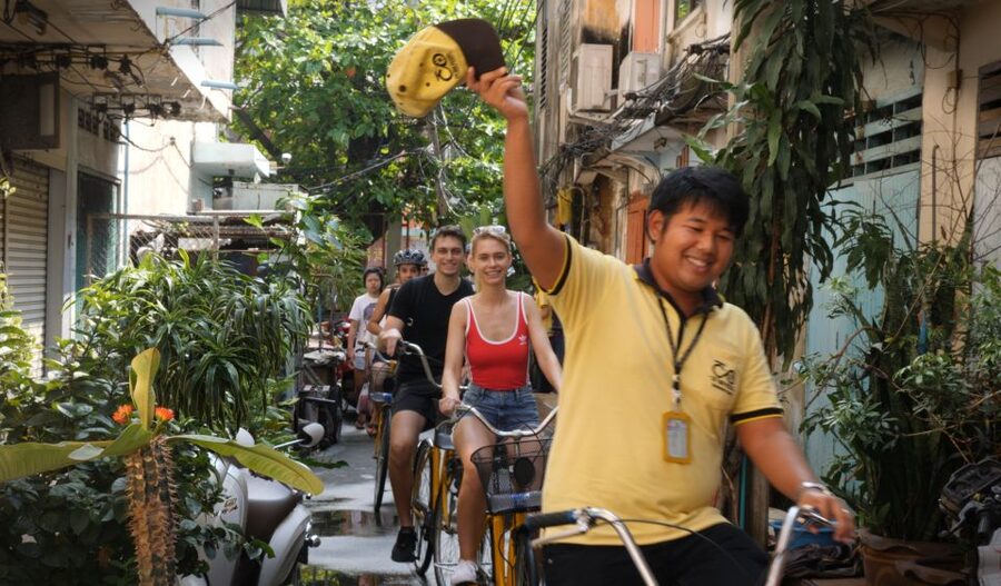 Bangkok Classical Bicycle Tour - Who should book the Bangkok Classical Bicycle Tour?