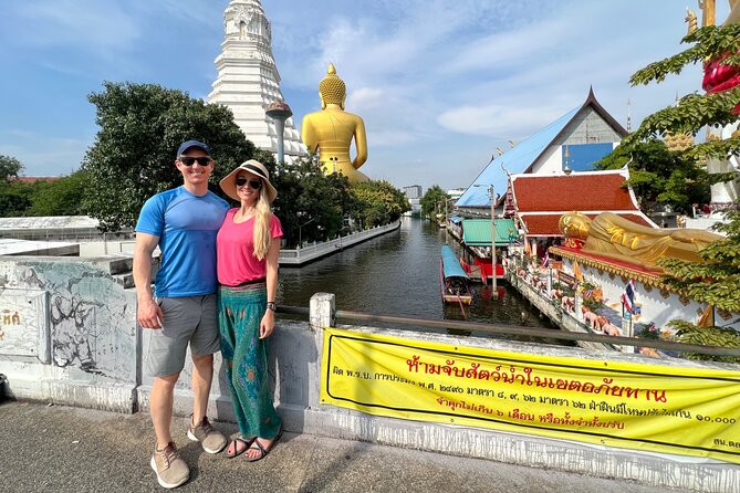 Bangkok Experiences Bike Tours-Backstreets and Hidden Gems - Wat Khun Chan, a colorful pause beside the route
