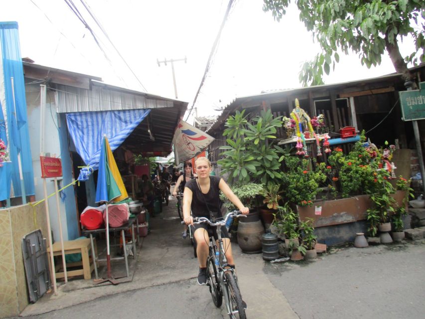 Bangkok Full-Day Bike Tour with Boat Transfer and Lunch - From Sukhumvit to Bangkok’s working food market