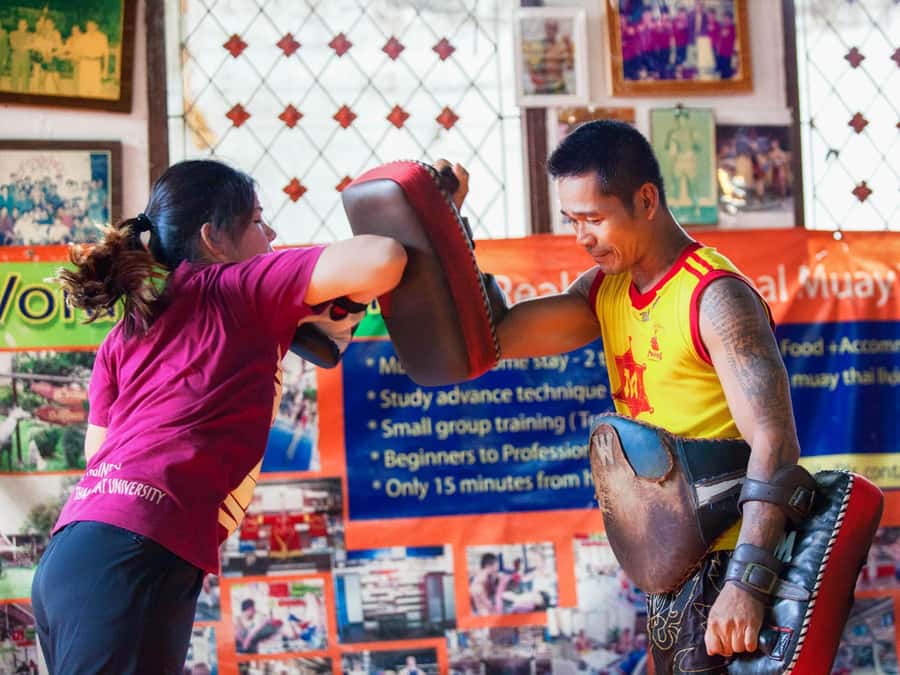 Bangkok: Khlong Toei Market & Bang Krachao Island Bike Tour - A tuk-tuk ride and ferry crossing