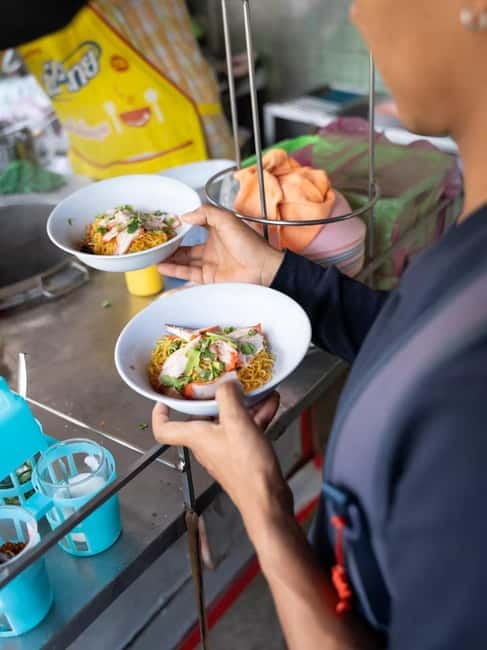 Bangkok: Must-Try Hidden Bike & Food Experience - The best parts at a glance