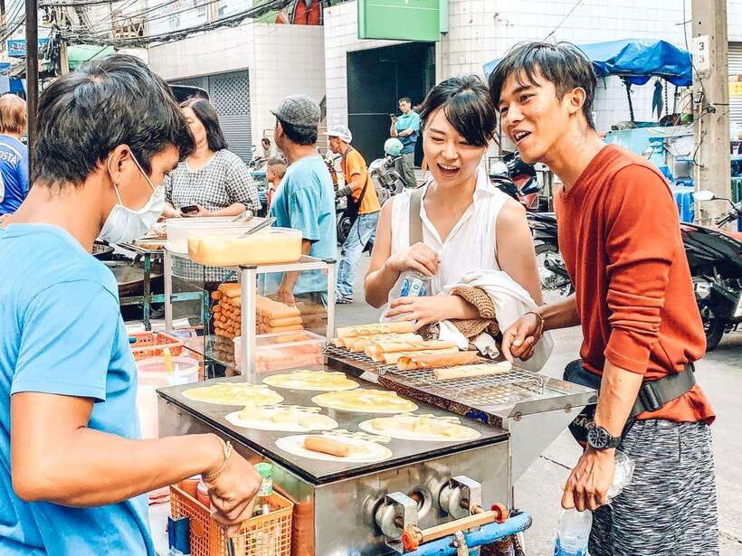 Bangkok: Must-Try Hidden Bike & Food Experience - Through the traditional village and canal-side lanes