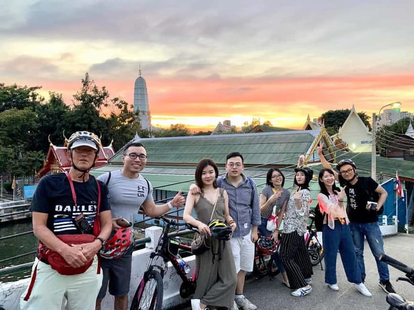 Bangkok: Must-Try Hidden Bike & Food Experience - The main meal in a neighborhood home