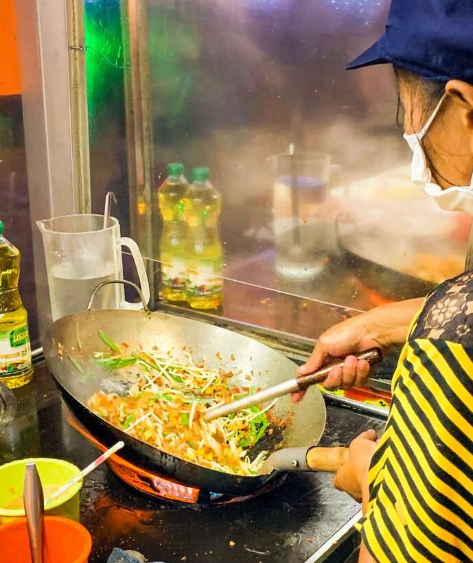 Bangkok: Must-Try Hidden Bike & Food Experience - How difficult is the cycling?