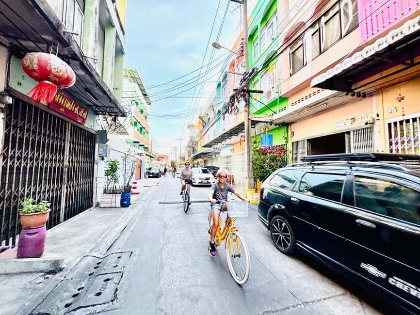 Bangkok: Temples, Canals & Local Life Bike Tour - Who should book this ride?