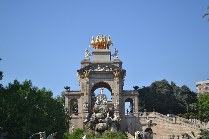 Barcelona 3-hour Bike or E-Bike Tour: Highlights and Hidden Gems - Plaça del Rei and the City’s Medieval Power