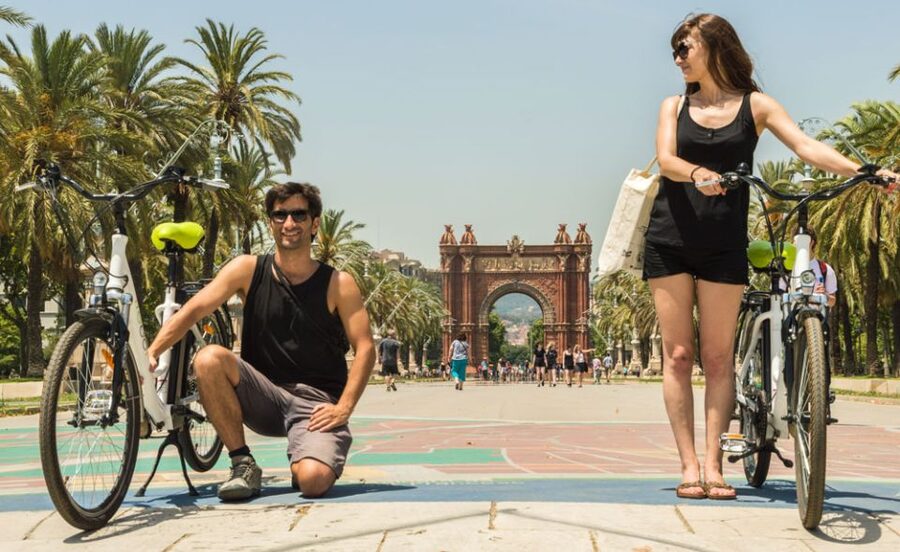 Barcelona: 4-Hour E-Bike Photography Tour - Starting at Cervantes 5 in the Gothic Quarter