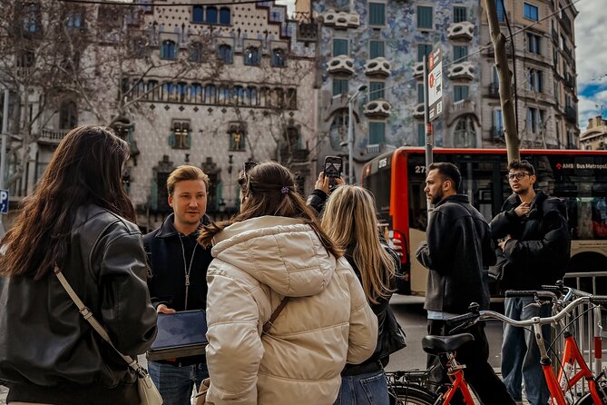 Barcelona: Bike or eBike Tour, Top Sights & Local Insights - Barcelona Cathedral and the medieval center