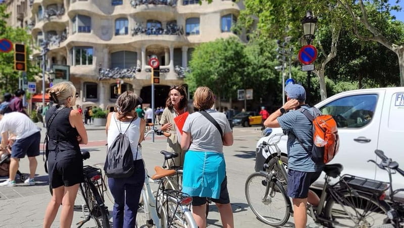Barcelona: Bike or eBike Tour, Top Sights & Local Insights - Safety, group size, and guide quality