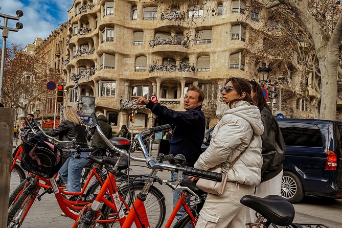 Barcelona: Bike or eBike Tour, Top Sights & Local Insights - Starting in the Gothic Quarter on Carrer de Cervantes