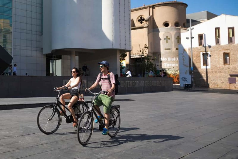 Barcelona: Bike Rental for 2 - 24 Hours - Reaching Gaudí sights without wearing out your feet