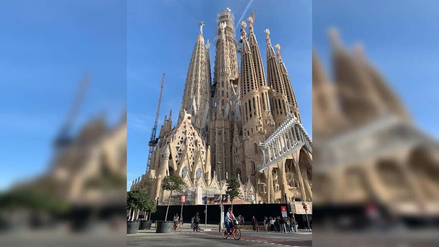 Barcelona Bike Tour: Iconic Sights & Hidden Spots - Pace, group size, and weather