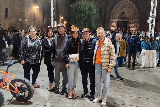 Barcelona bike tour with French guide 20-ТOP, bike/eBike - Families, bicycles, and the physical effort