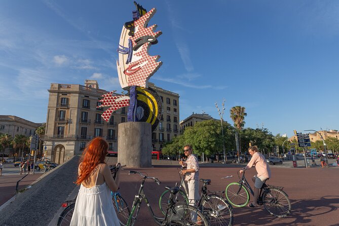 Barcelona Bike Tour: Your First Time Highlights with Locals - Why this bike tour works well on your first day