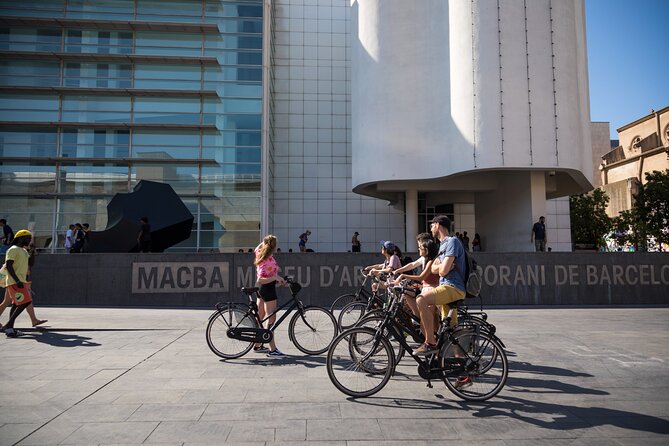 Barcelona City Highlights Bike Tour - Guides, group size, and the quality of the ride