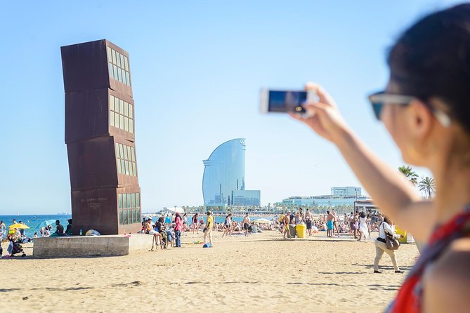 Barcelona E-Bike Small Group Tour with Tapas & Wine Tasting - El Born Centre and the city beneath your wheels