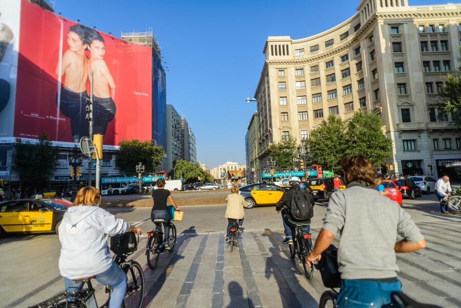 Barcelona eBike Tour with Wine and Tapas Experience - Ciutadella Park and the city’s open spaces
