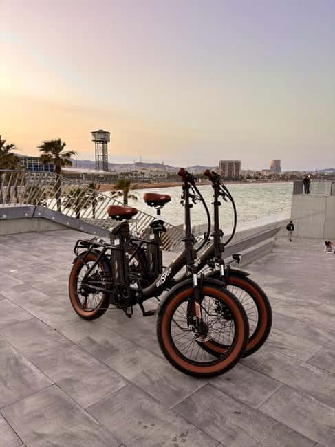 Barcelona: Explore the City with Eco-Friendly E-Bike Rentals - Rolling Into the Gothic Quarter and El Born