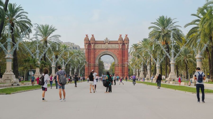 Barcelona: Guided Bike or E-Bike City Tour - Is $34 good value?