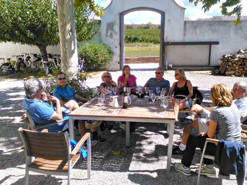 Barcelona: Guided Half-Day Wine and Electric Bike Tour - Starting with the electric bike