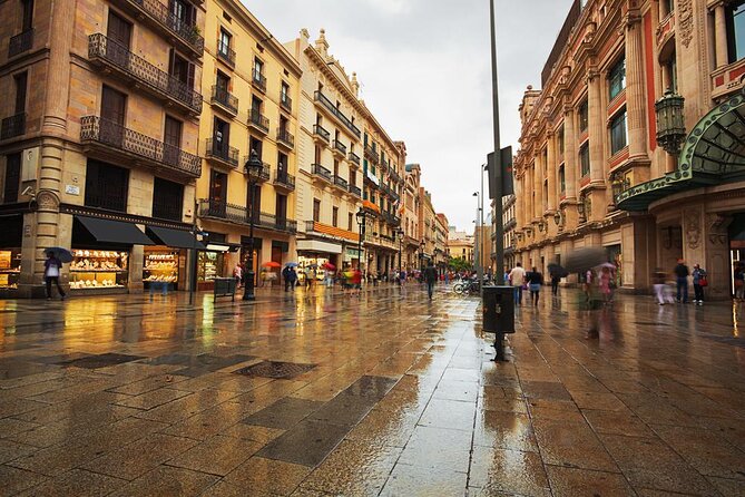 Barcelona Off the Beaten Track Bike Tour - Key points at a glance