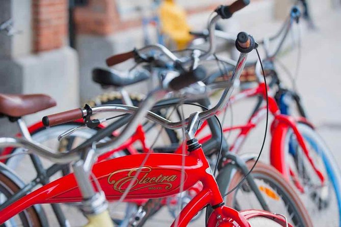 Barcelona's Original Bike Tour in English - The three-hour route: familiar Barcelona and quieter corners
