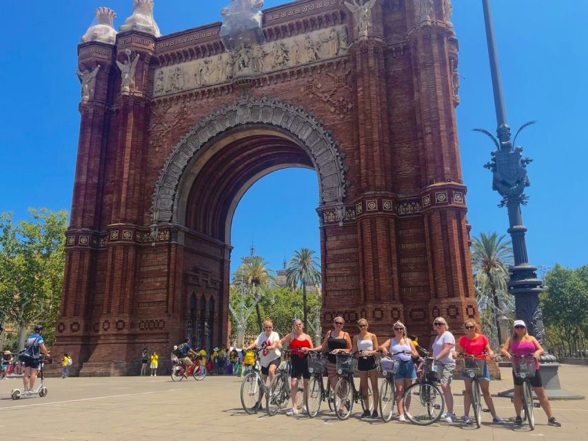 Barcelona: Sagrada Familia Electric Scooter or Bike Tour - Casa Batlló and Gaudí along Passeig de Gràcia
