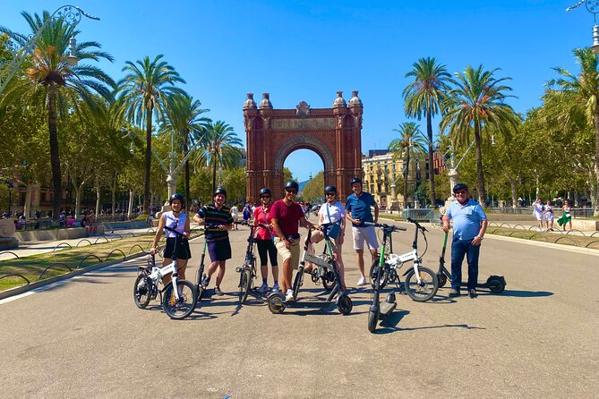 Barcelona Sagrada familia Electric Scooter or E-Bike Tour - Why this 1-hour-45-minute ride works