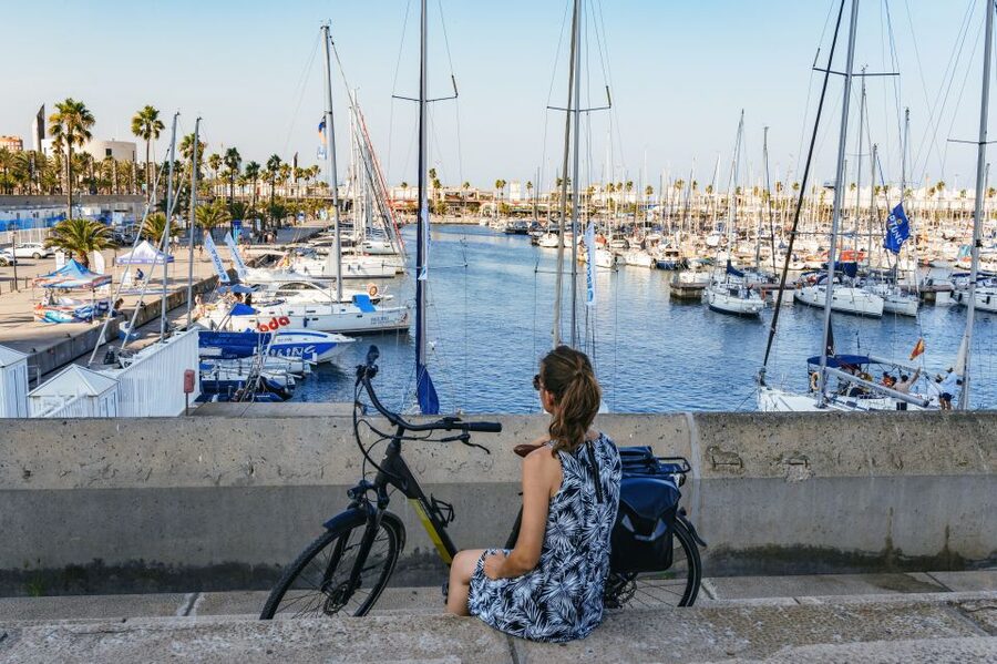 Barcelona: Sagrada Familia or City Tour by Bike or eBike - The 11 a.m. Gaudí route