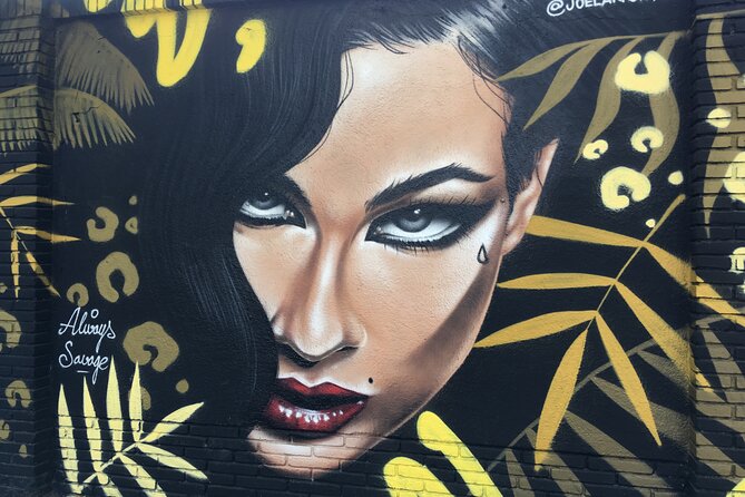 Barcelona Street Art and Graffitti Bicycle Tour - Why the guide matters so much