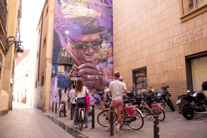 Barcelona | StreetArt Bike Tour Moco Museum - Tres Xemeneies and the old industrial edge