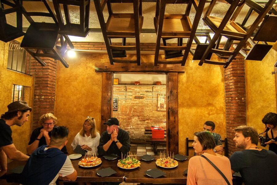 Barcelona Tapas 3-Hour Bike Tour - Why a bike is a smart way to see Barcelona