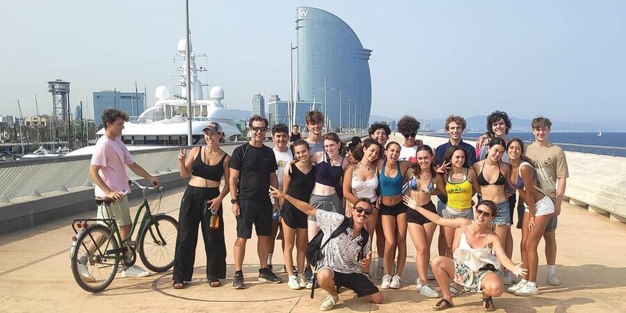 Barcelona: Top-Rated Bike or E-Bike Tour with Local Guide - Arc de Triomf and Parc de la Ciutadella