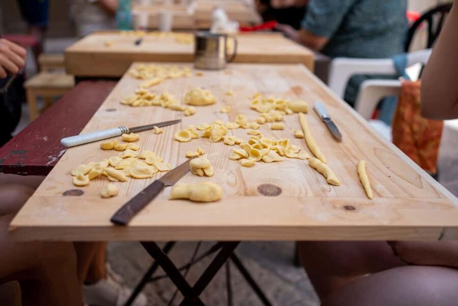 Bari: Bike Tour & Pasta Making Experience - Riding past Bari’s best-known sights