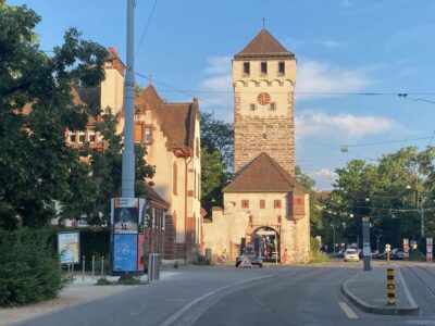 Basel: Fancy a bike tour through 3 countries in 60 minutes?
