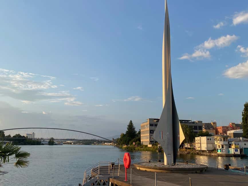 Basel: Fancy a bike tour through 3 countries in 60 minutes? - France by way of Saint-Louis and the Canal de Huningue