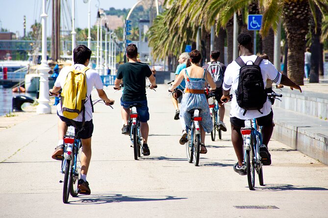 Beach Bike Tour Barcelona - Vila Olímpica and Parc de la Ciutadella