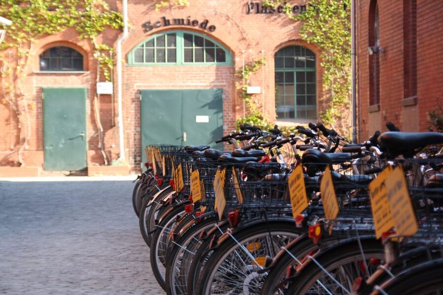 Berlin: 48-Hour or 72-Hour Bike Rental - Treptower Park and the eastern side of Berlin