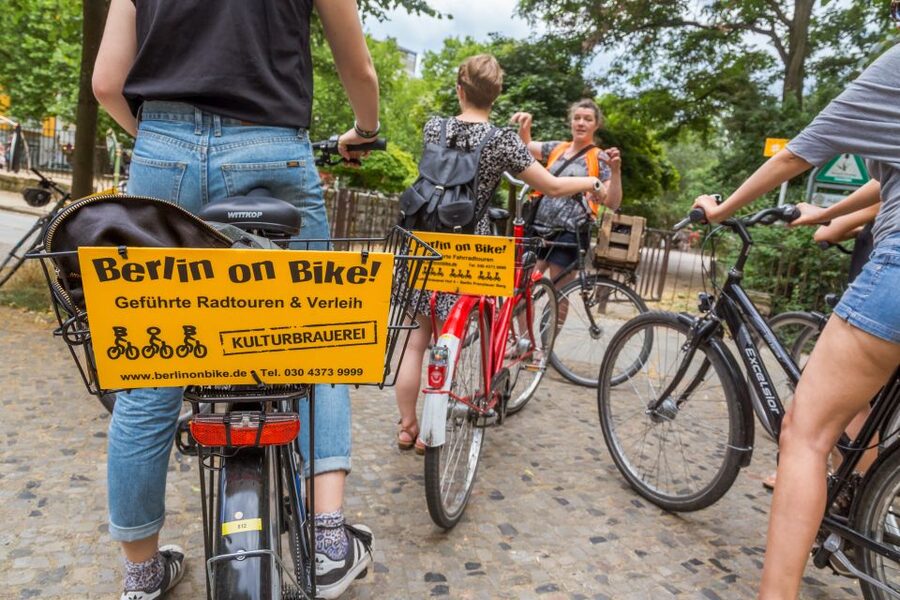 Berlin: Alternative Bike Tour of Kreuzberg & Friedrichshain - What the guides add to the ride