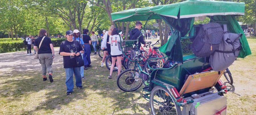 Berlin (E)Bike Tour Historical Highlights in Small groups - Quick reasons to consider this Berlin tour