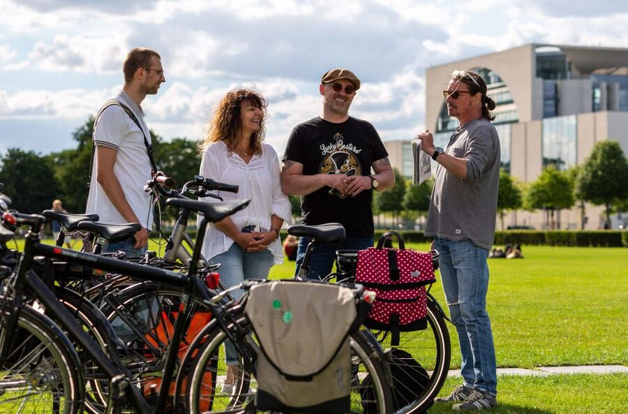 Berlin: E-Bike Tour of the Berlin Wall and Mitte Highlights - Bornholmer Strasse and the night the Wall opened