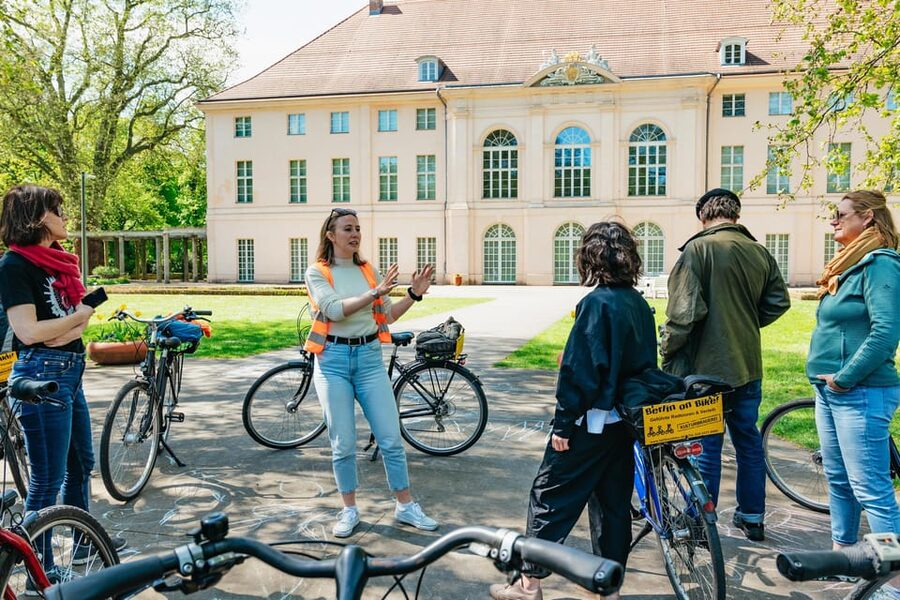 Berlin: Green City Guided Bike Tour - Who should book this ride