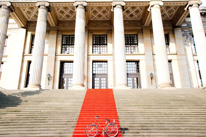Berlin: Guided Bike Tour to Explore the Highlights - Starting among old Berlin and modern Berlin