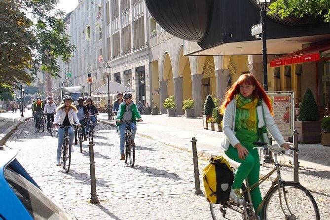 Berlin: Guided Private Bike Tour to Explore the Highlights - Checkpoint Charlie and the Cold War story