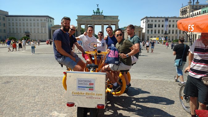 Berlin : Guided Private Sightseeing Tours with Funbikes, Teambikes - Starting at Pariser Platz and the Brandenburg Gate